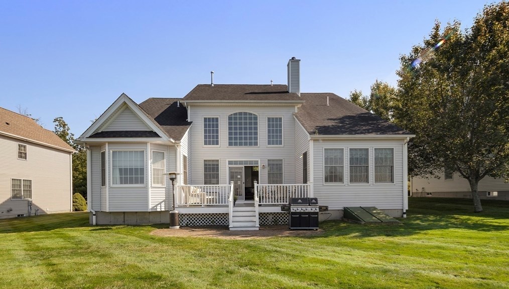 23 Fairways Ln, Methuen MA 01844-2125 exterior