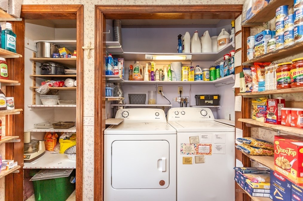 26 Norfolk Ave, Dartmouth MA 02747-3014 exterior