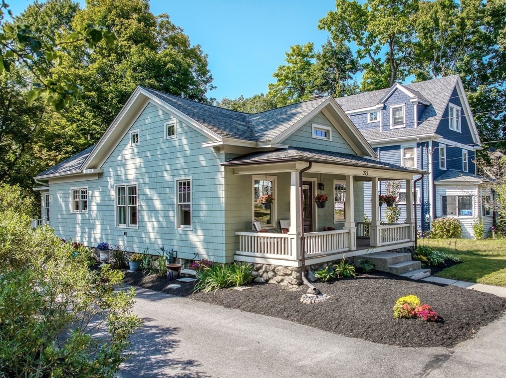 225 Commonwealth Ave, Concord, MA 01742