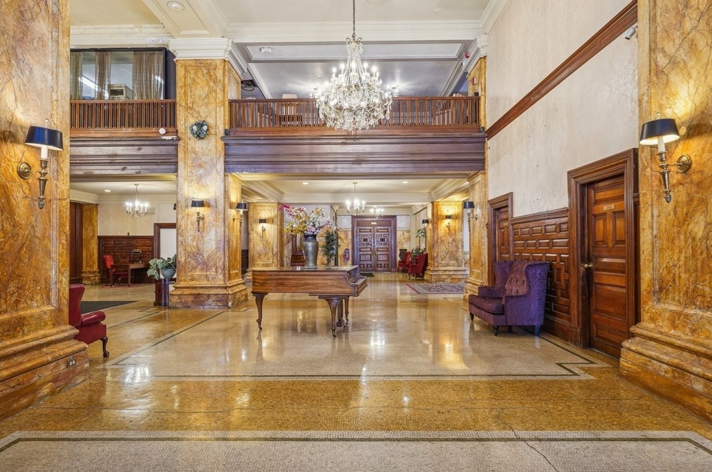 140 Chestnut St #606, Springfield, MA 01103