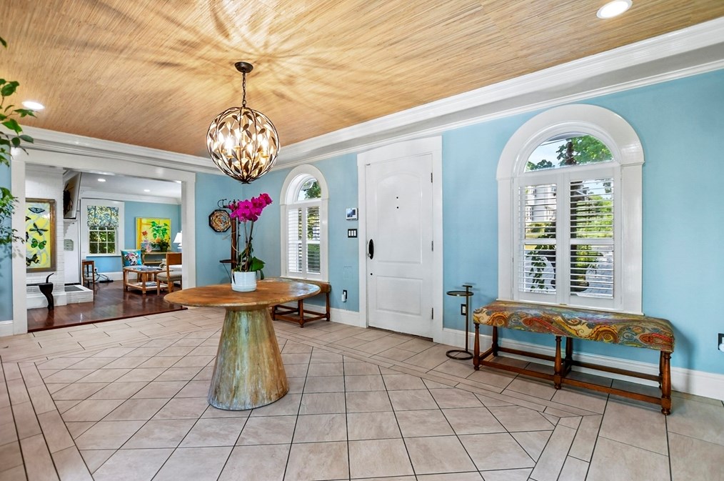 62 Abbott Rd, Dedham, MA 02026