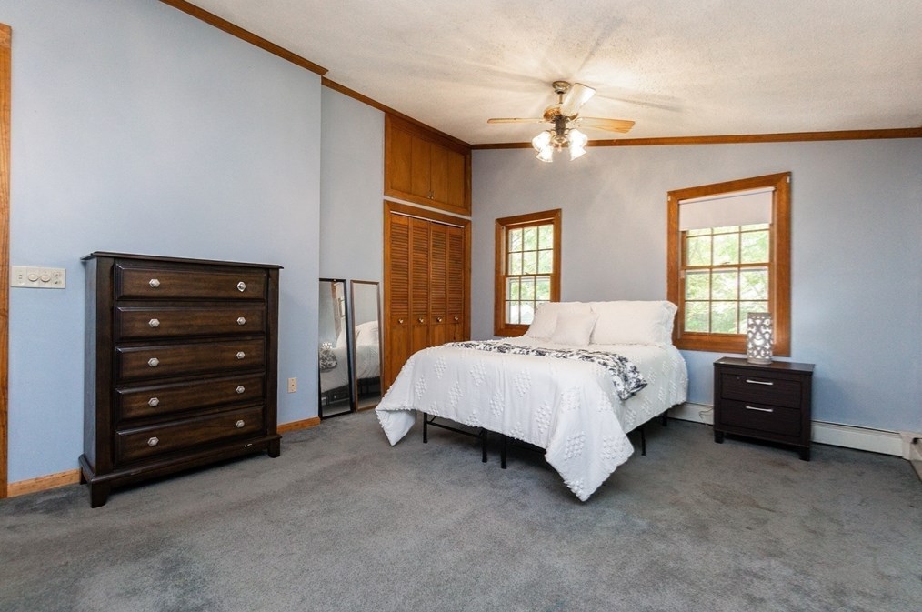 1176 Main St, Reading MA 01867-3924 exterior