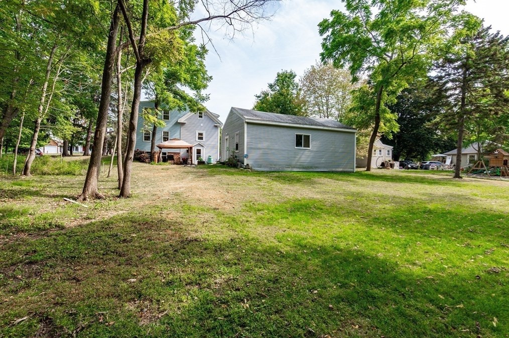 1176 Main St, Reading MA 01867-3924 exterior