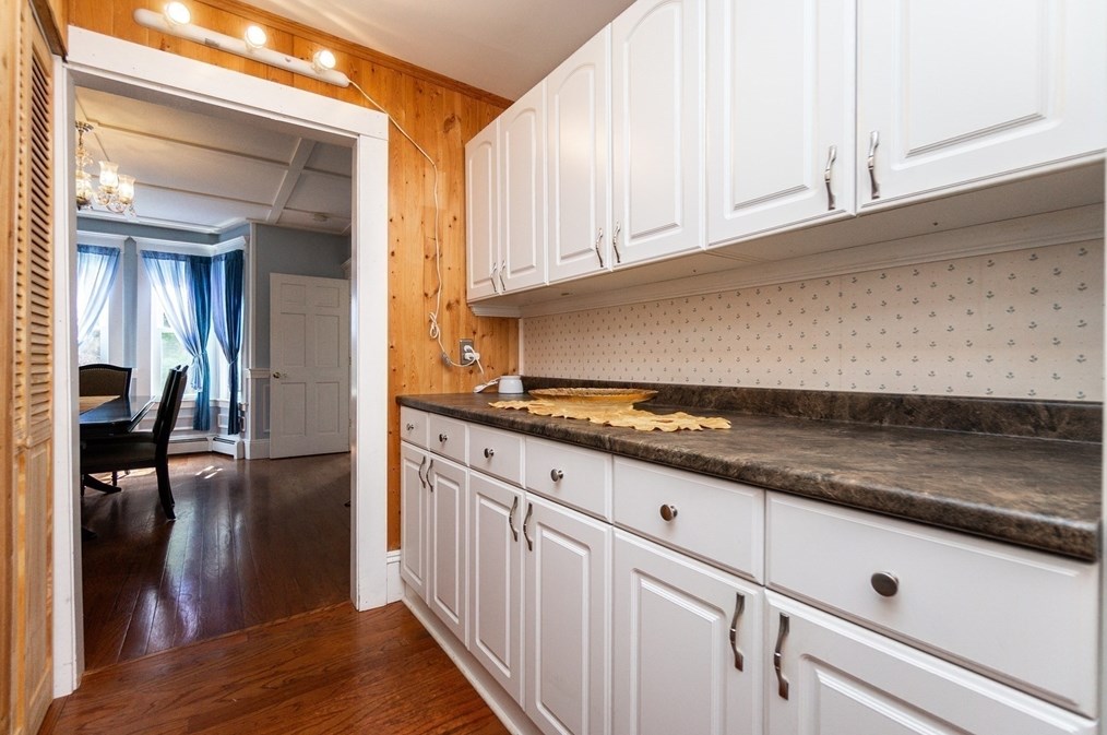 1176 Main St, Reading MA 01867-3924 exterior