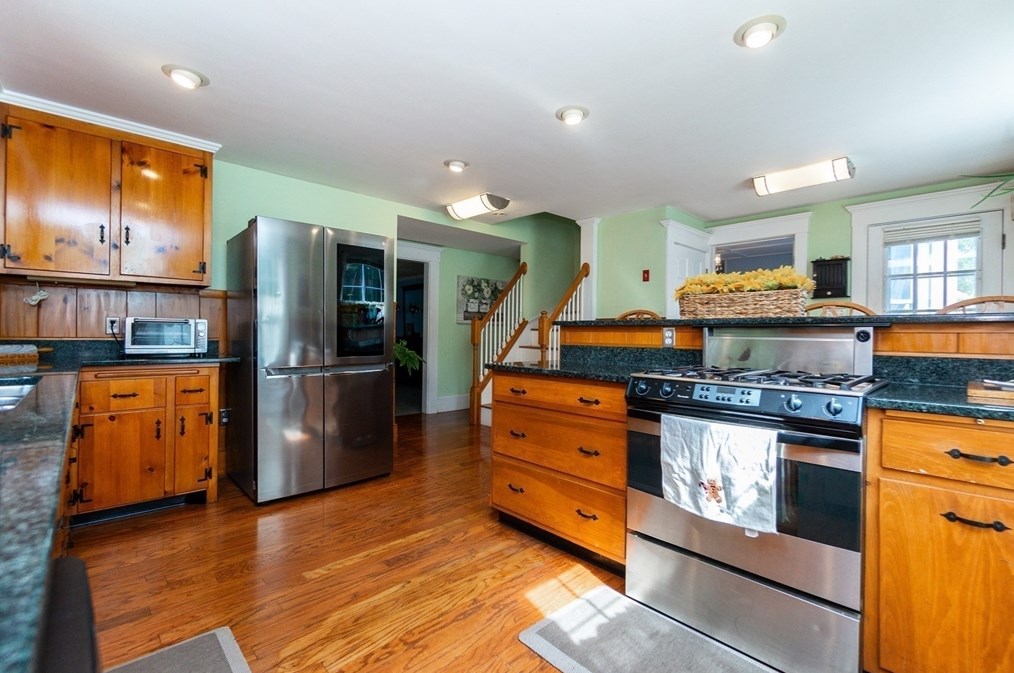 1176 Main St, Reading MA 01867-3924 exterior