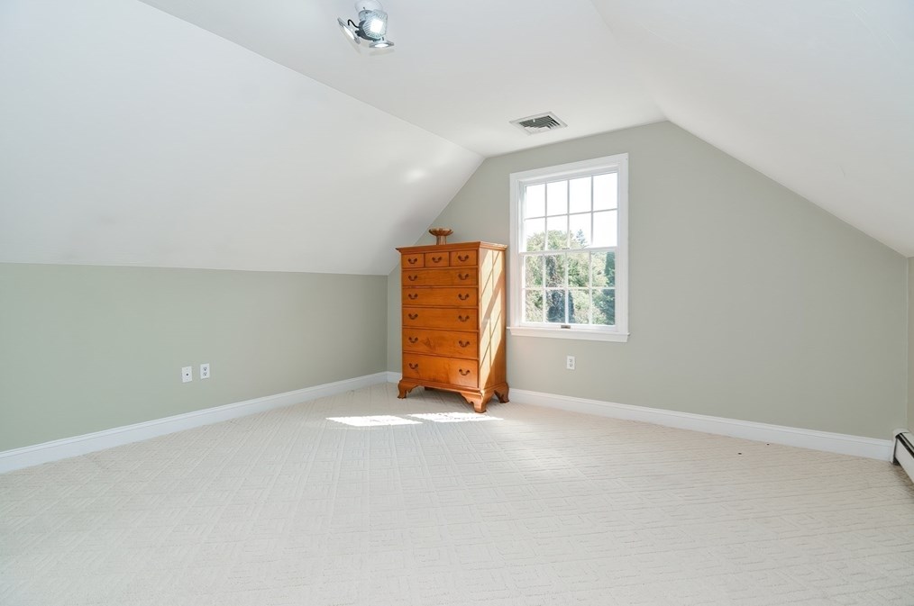 1381 St, Wrentham MA  02093-2516 exterior