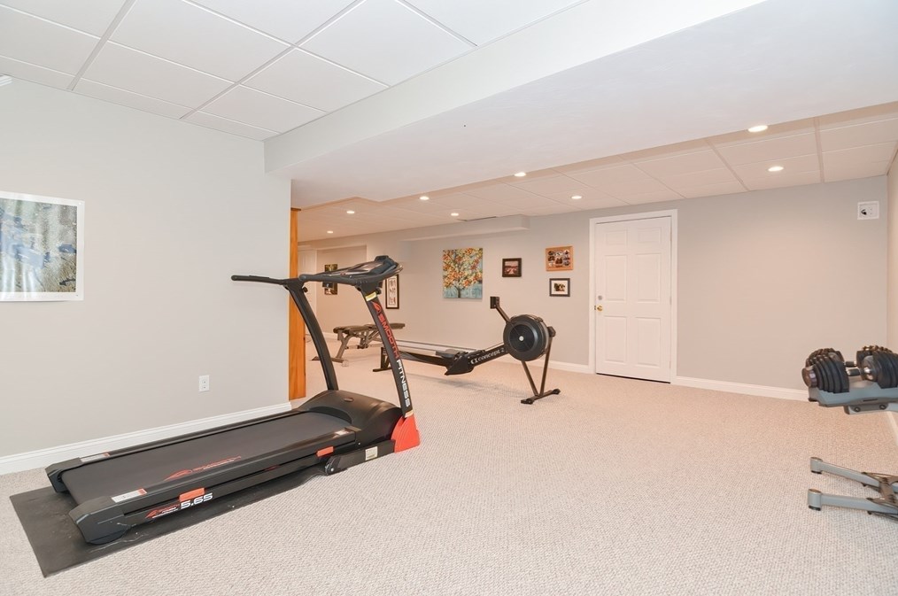 1381 St, Wrentham MA  02093-2516 exterior