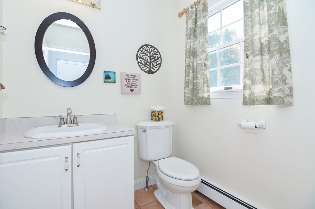 1381 St, Wrentham MA  02093-2516 exterior