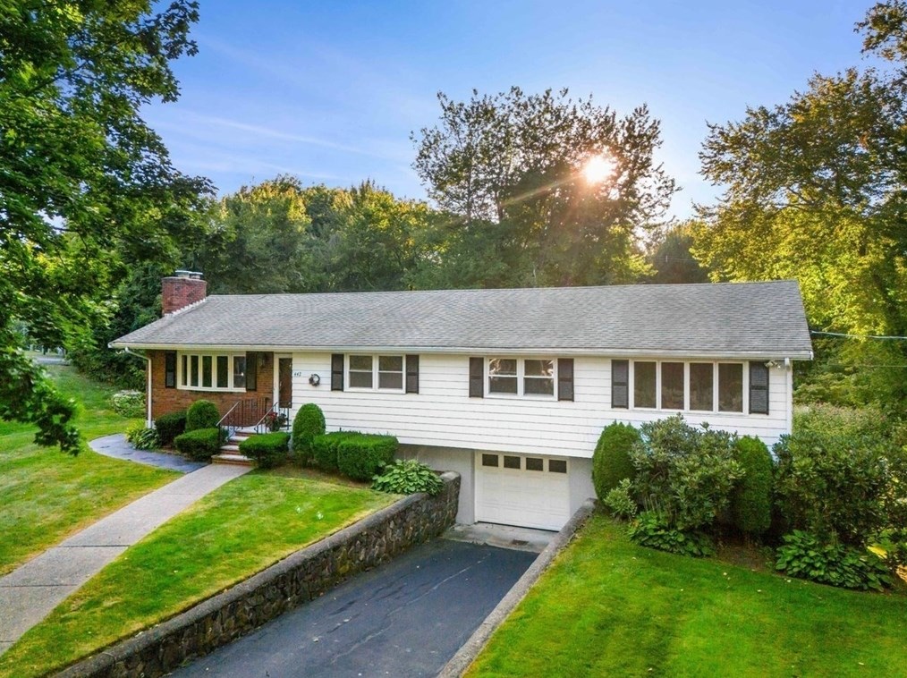 442 Pearl St, Reading, MA 01867 exterior