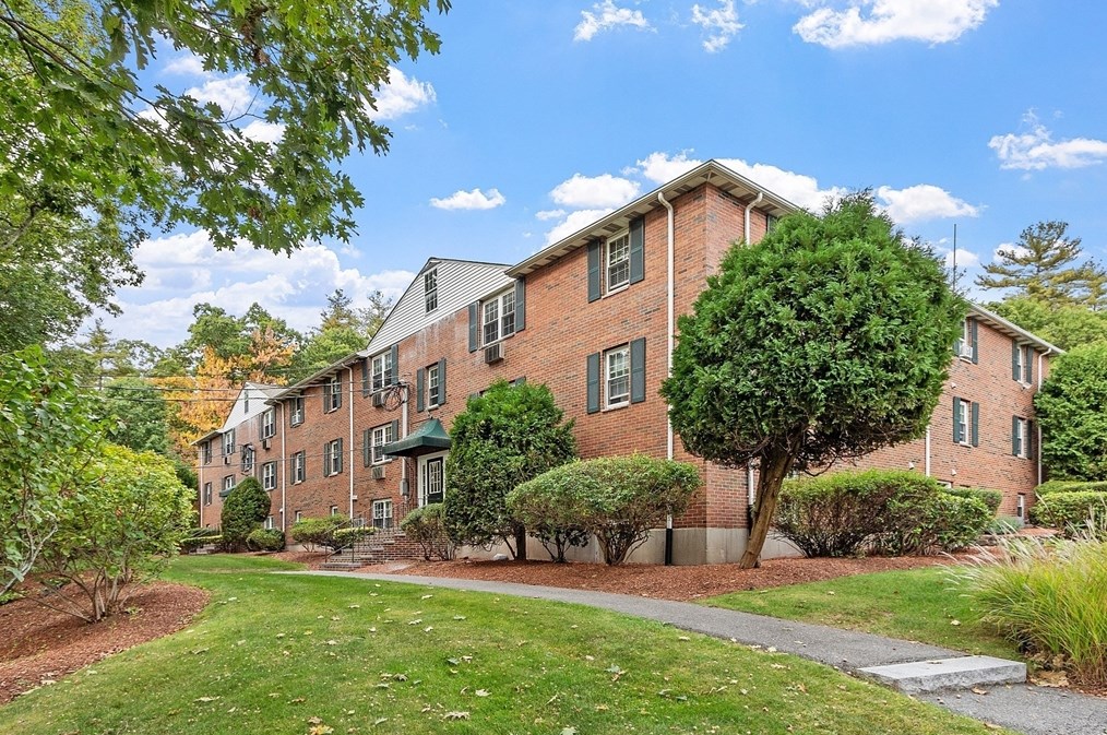 12 Wampus Ave, Acton, MA 01720-4807