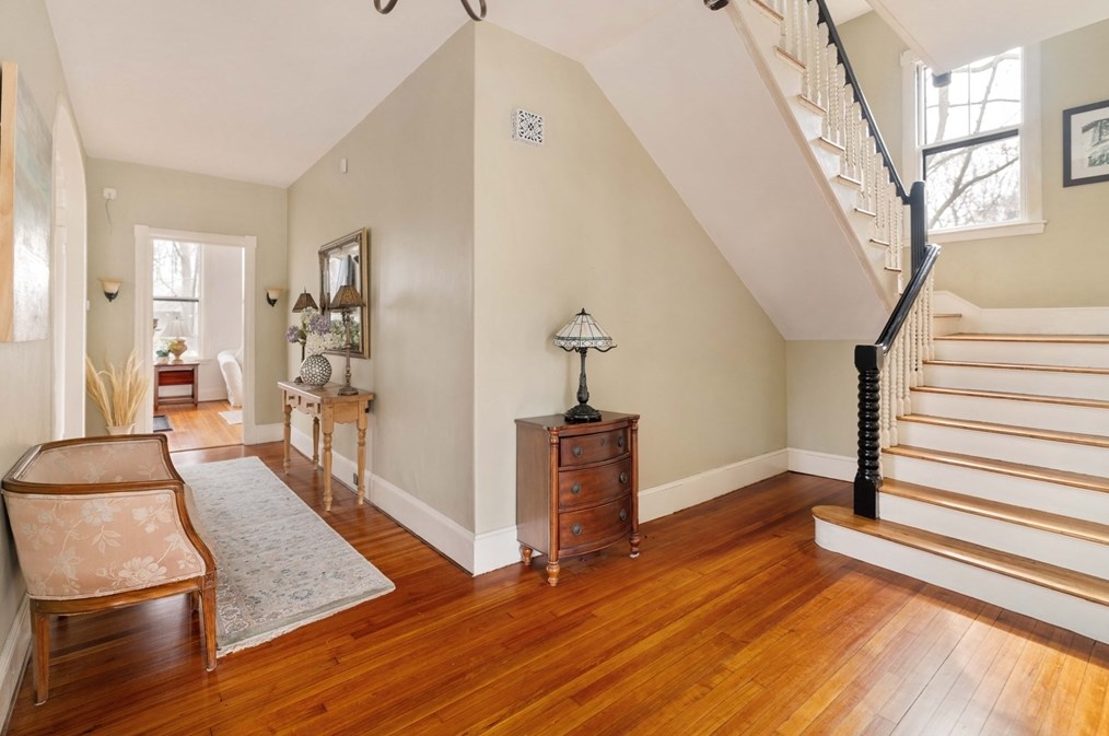 247 Fisher Ave, Brookline MA 02445-5703 exterior