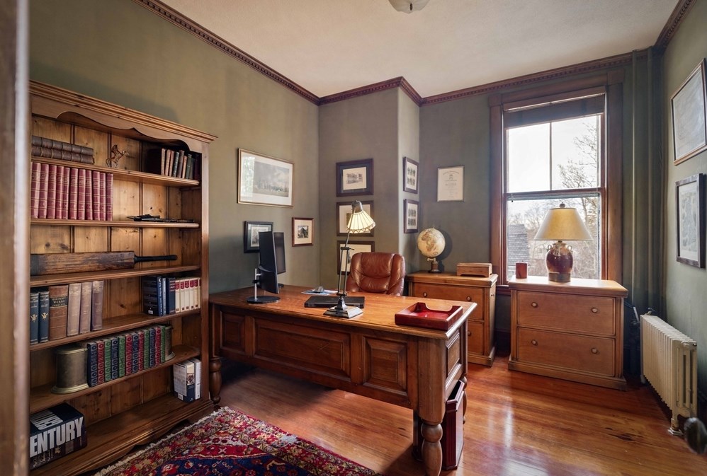 247 Fisher Ave, Brookline MA 02445-5703 exterior