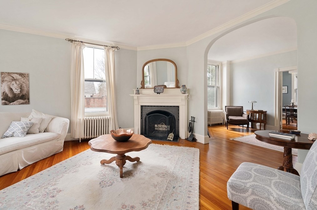 247 Fisher Ave, Brookline MA 02445-5703 exterior