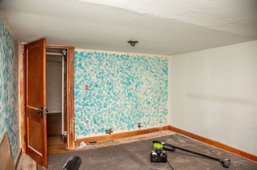 182 Main Rd, Gill MA 01354-9629 exterior