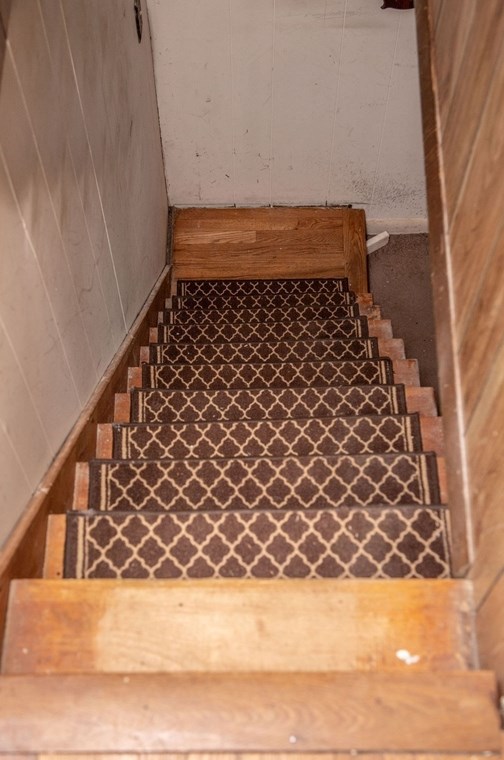 182 Main Rd, Gill MA 01354-9629 exterior