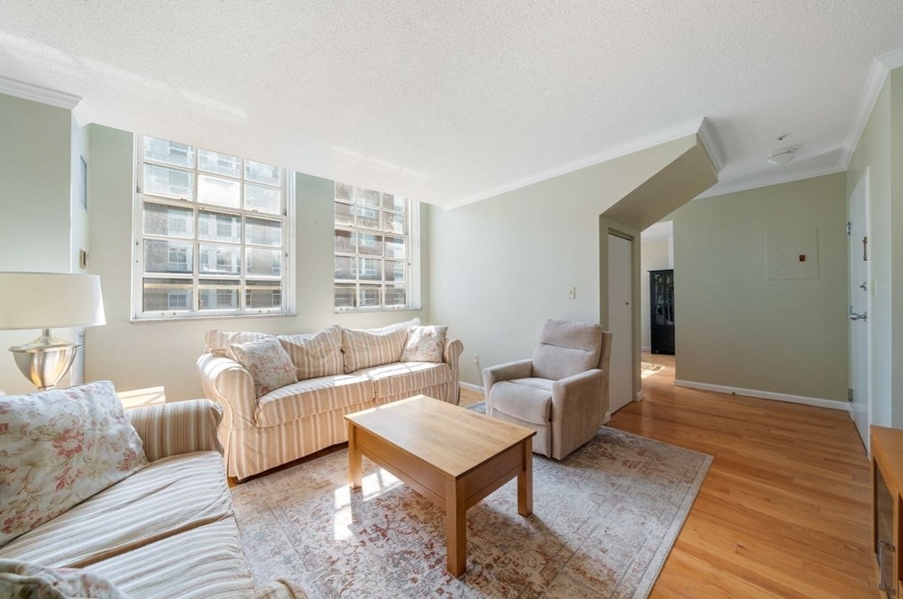 106 13th St #324, Boston, MA 02129