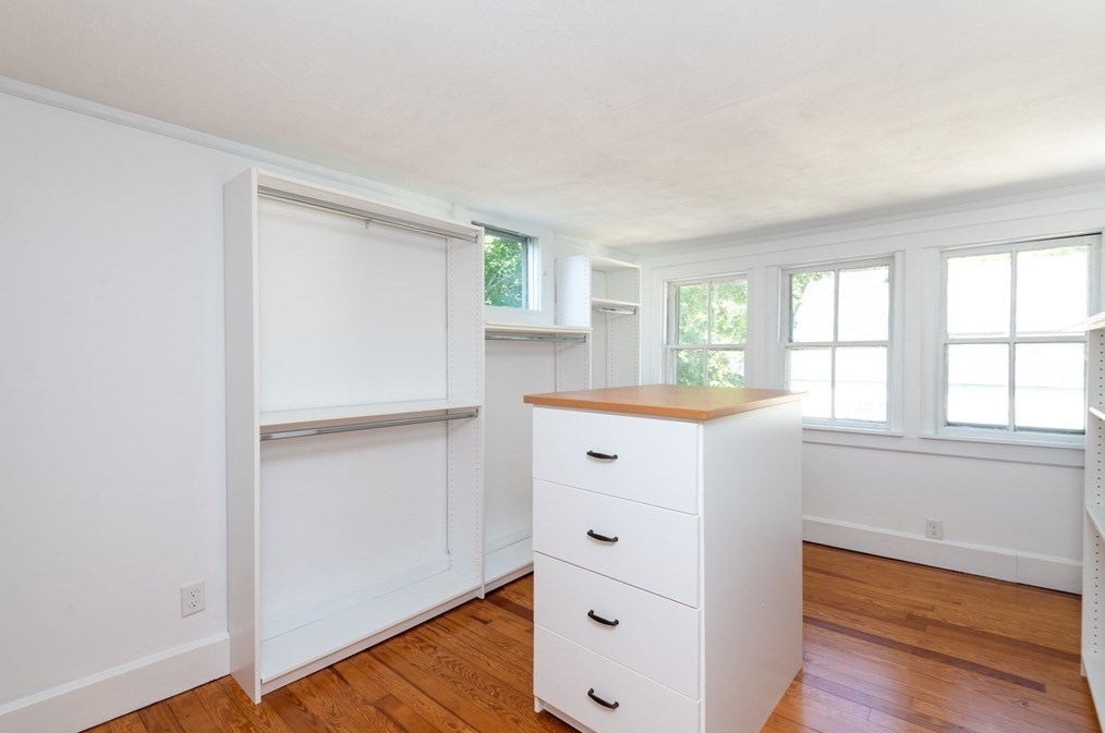 58 Main St, Haverhill MA 01833-2011 exterior