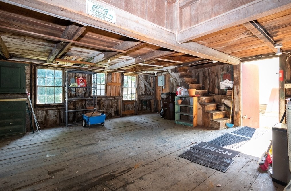 58 Main St, Haverhill MA 01833-2011 exterior