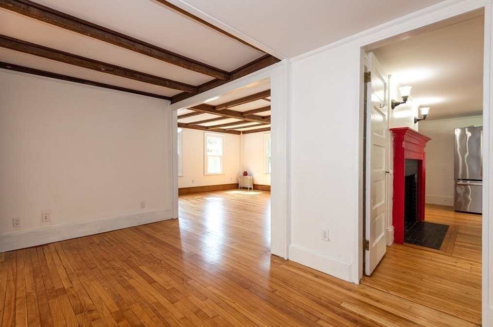 58 Main St, Haverhill MA 01833-2011 exterior