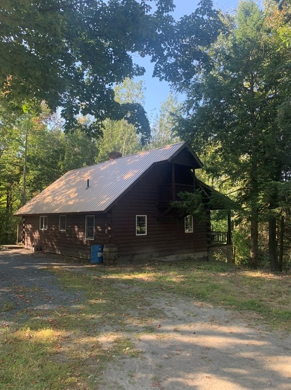258 Old Wendell Rd, Northfield, MA 01360 exterior
