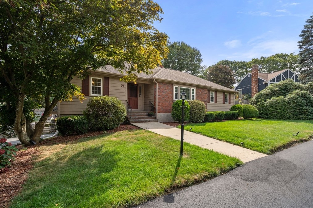 29 Anthony Ln, Dedham, MA 02026