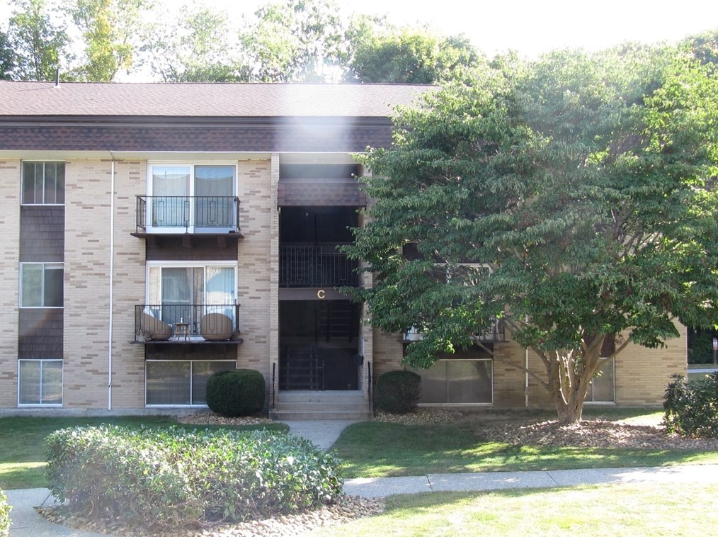 121 Bailey St #c26, Worcester, MA 01602