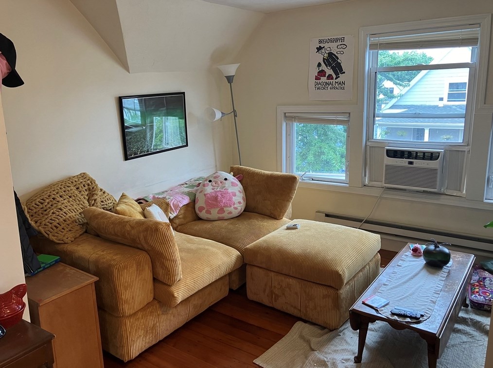 24 Haskell St #3, Cambridge, MA 02140