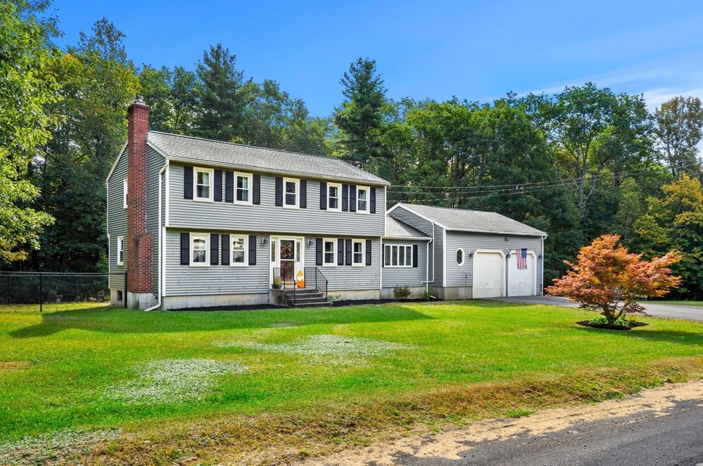 106 Converse Dr, Winchendon, MA 01475