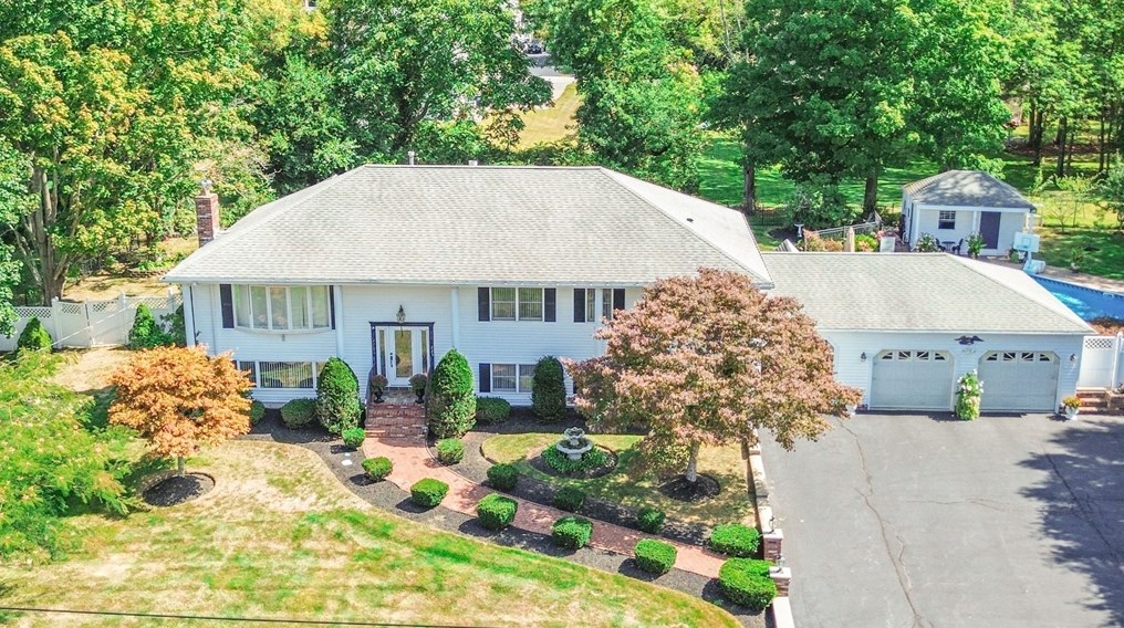 225 Elm St, East Bridgewater, MA 02333