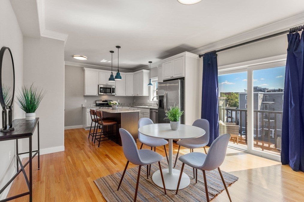 160 School St #53, Waltham, MA 02451