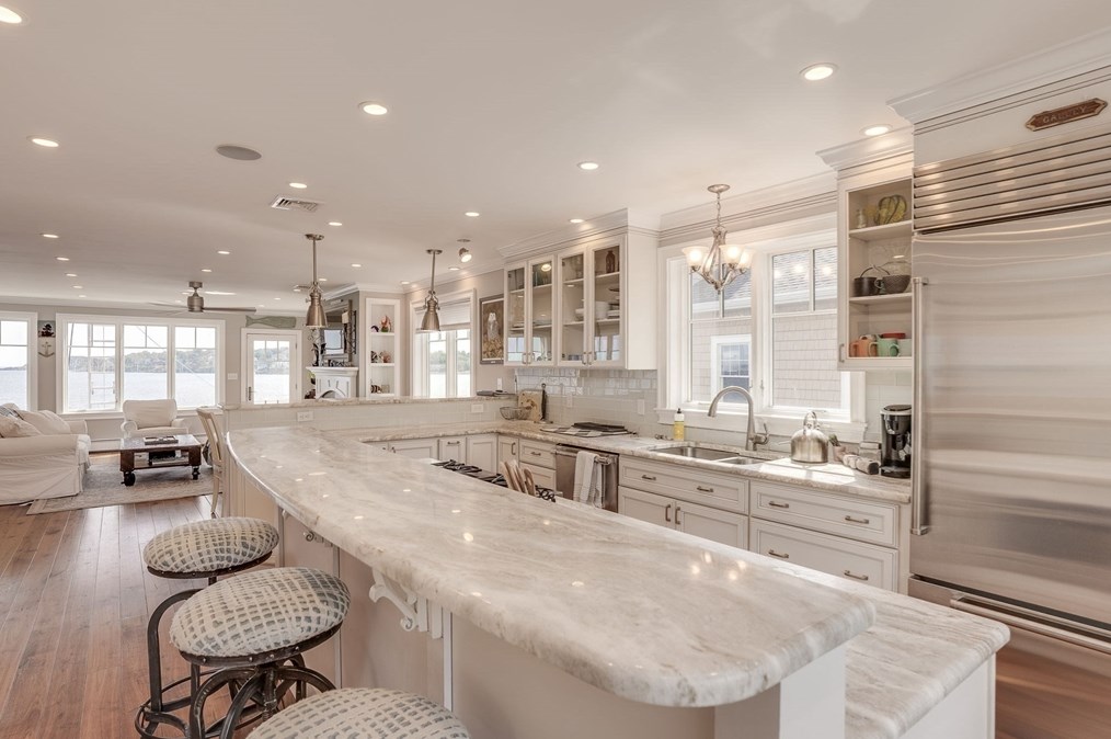 47 Little Nahant Rd, Nahant, MA 01908