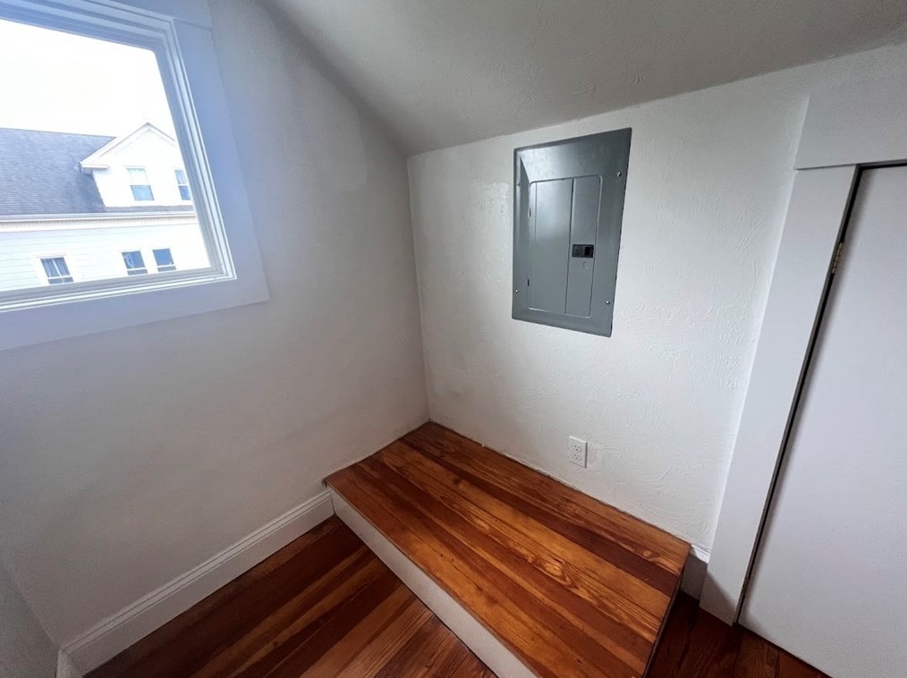 110 Osborne St, Dartmouth MA 02748-2609 exterior