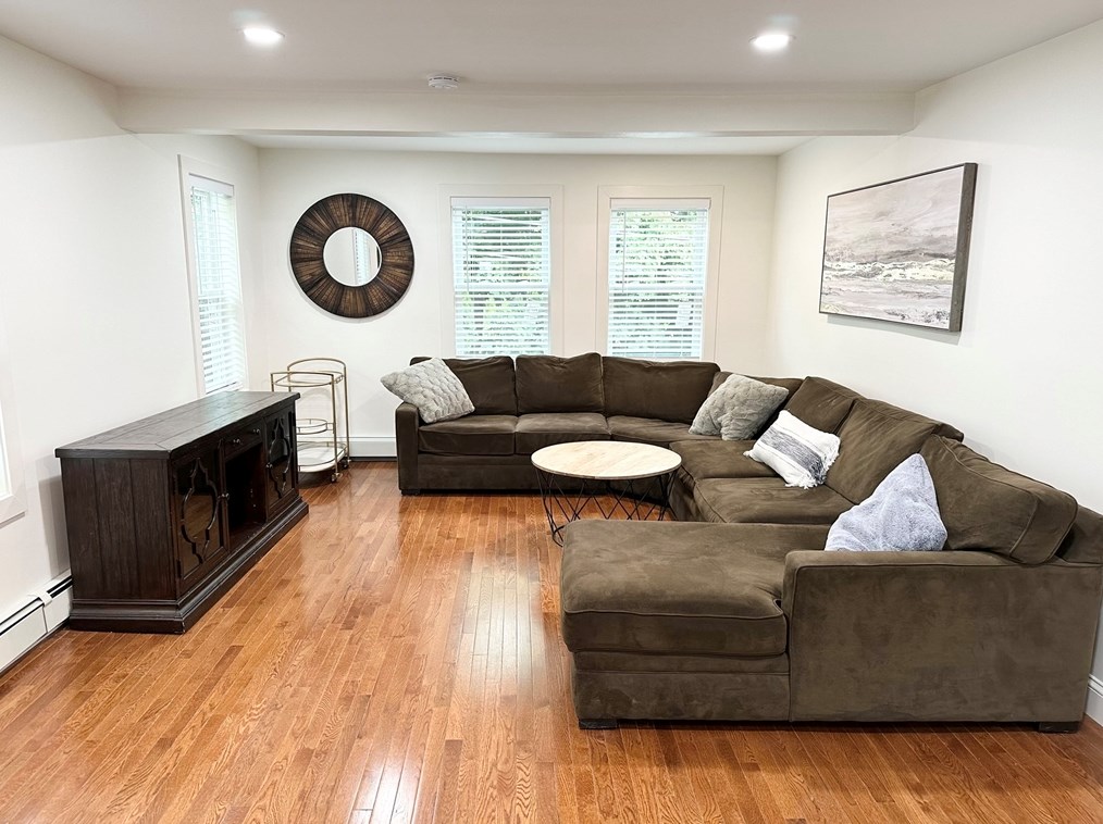 4 Allen St #2, Andover, MA 01810