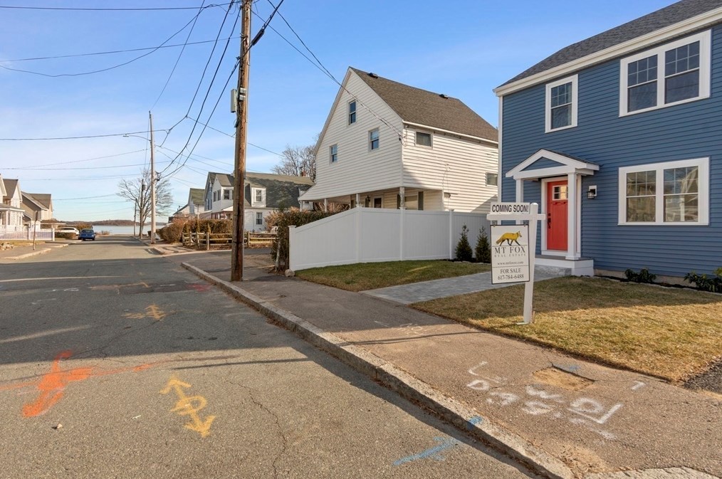 11 Bell St, Quincy MA  02169-3507 exterior