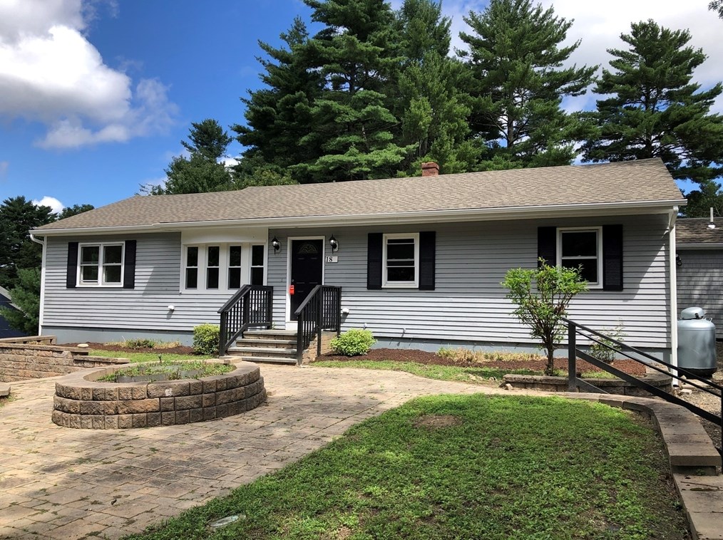18 Howard Dr, Plymouth, MA 02360