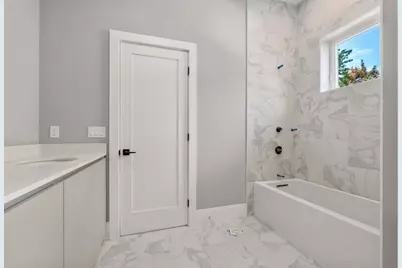 26 Wilson Circle #26, Newton, MA 02461 - Photo 8