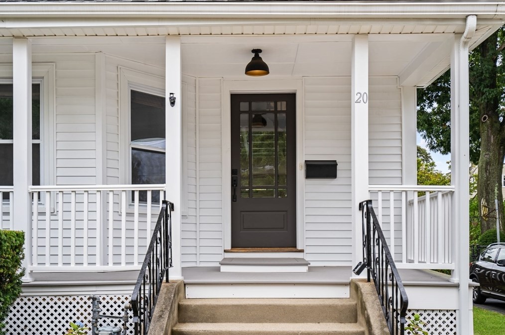 20 Otis St, Medford, MA 02155-4029