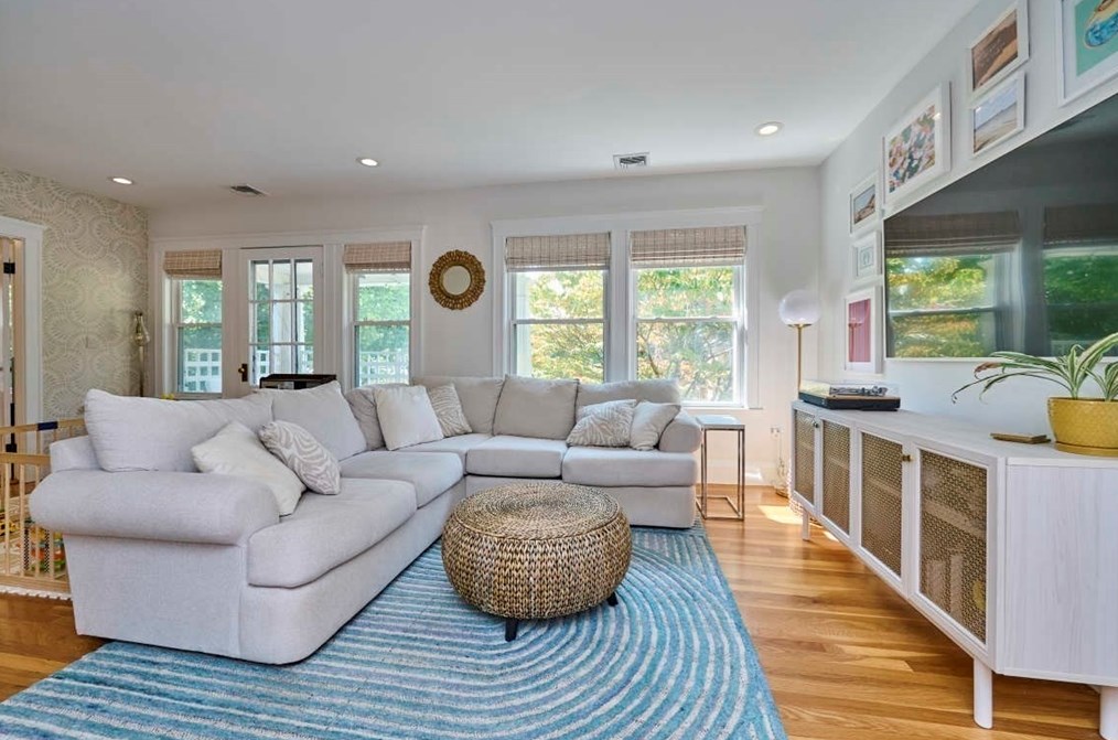 9 Moraine St #2, Boston, MA 02130