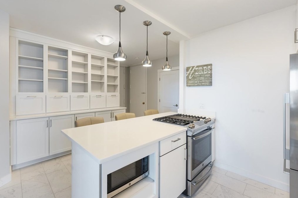 85 E India Row #26g, Boston, MA 02110