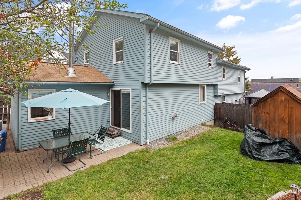 37 Ekman St, Worcester MA 01607-1513 exterior