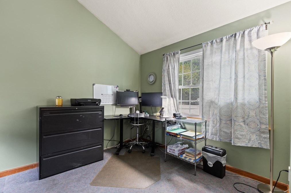 37 Ekman St, Worcester MA 01607-1513 exterior