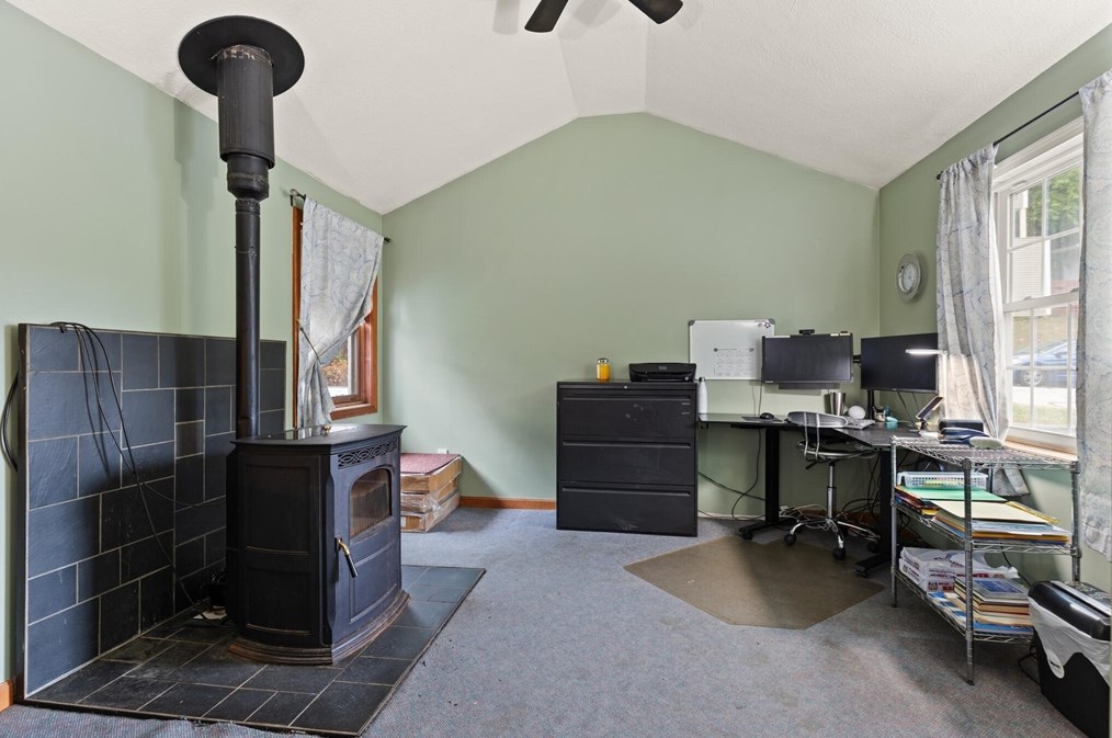 37 Ekman St, Worcester MA 01607-1513 exterior