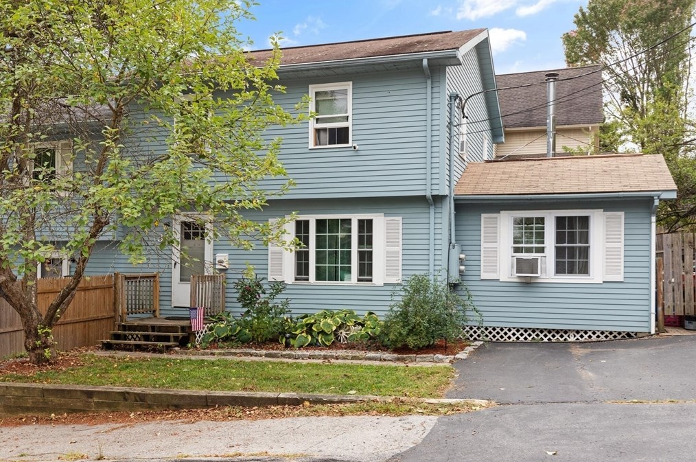 37 Ekman St, Worcester, MA 01607 exterior