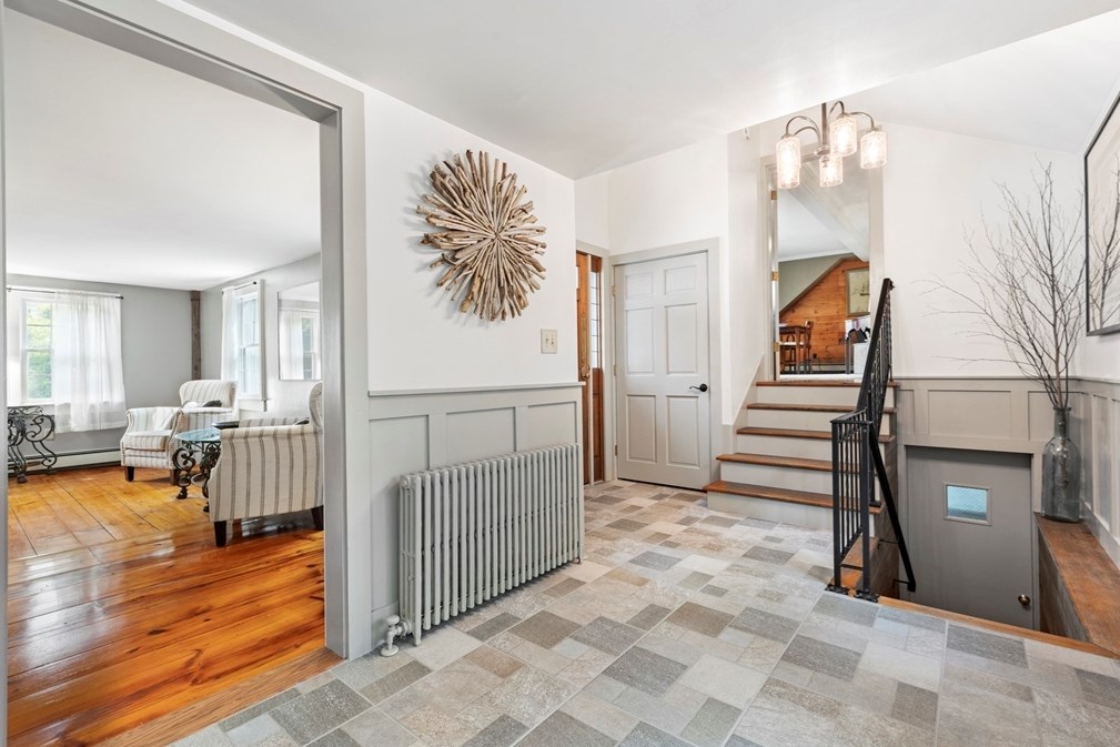 91 Norfolk St, Holliston MA 01746-2338 exterior