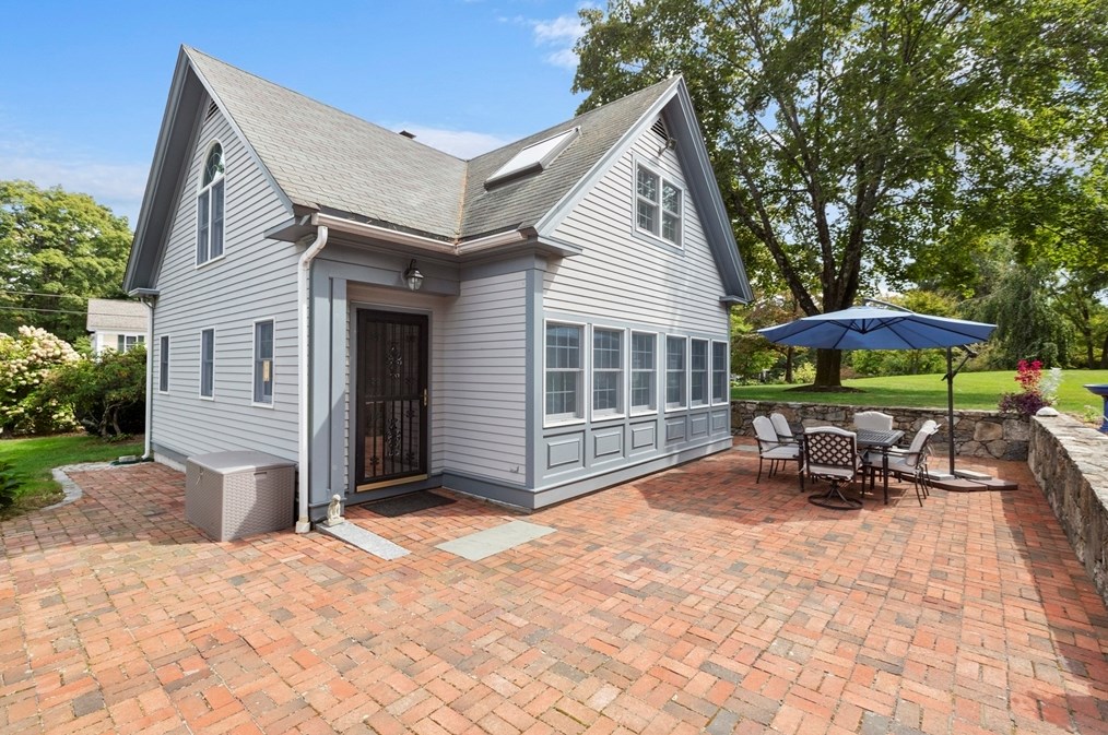 91 Norfolk St, Holliston MA 01746-2338 exterior