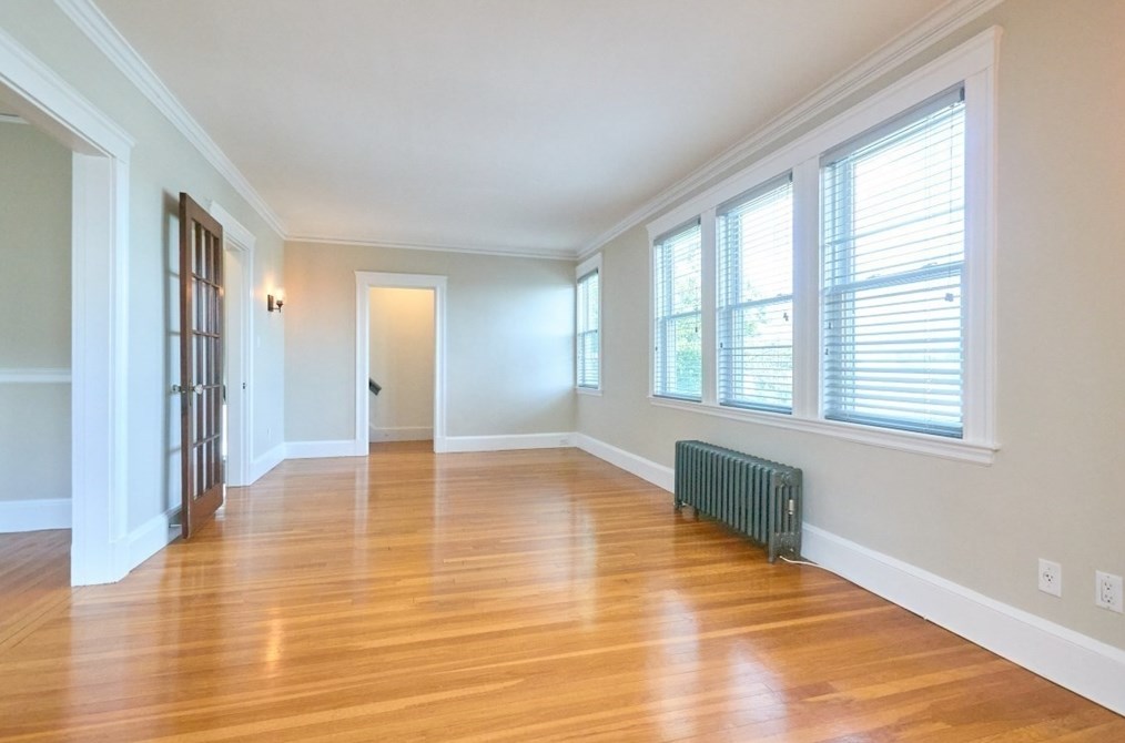 30 Edgecliff Rd #30, Watertown, MA 02472