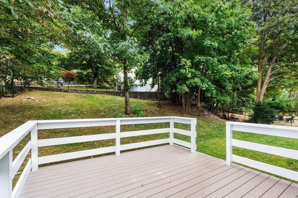 270 Lexington St, Woburn MA 01801-4806 exterior