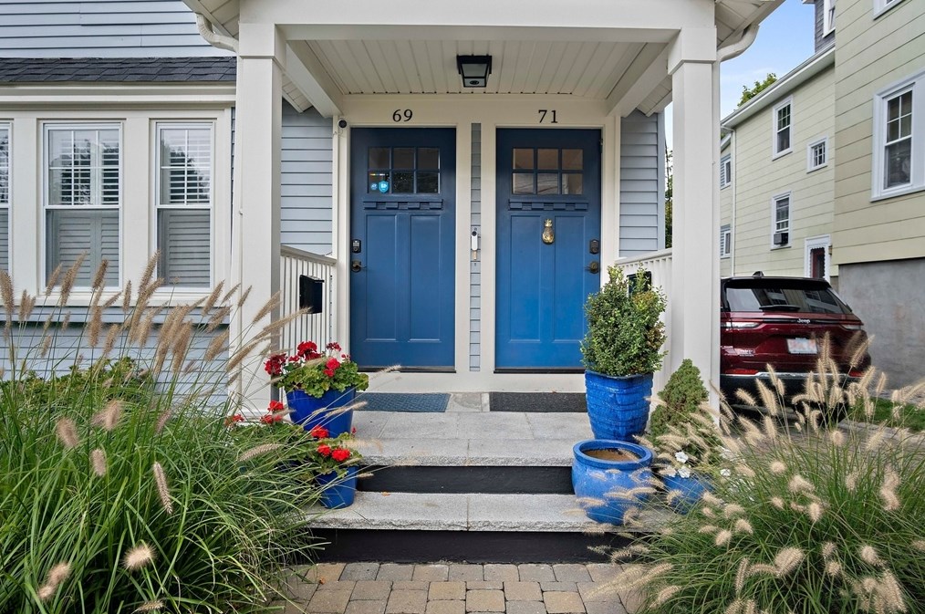 71 Bradford Rd #71, Watertown, MA 02472