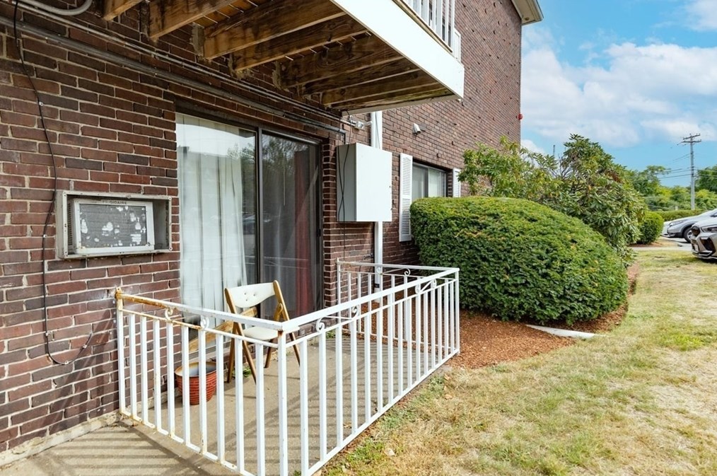 274 Haverhill St, Lawrence MA  01840-1208 exterior