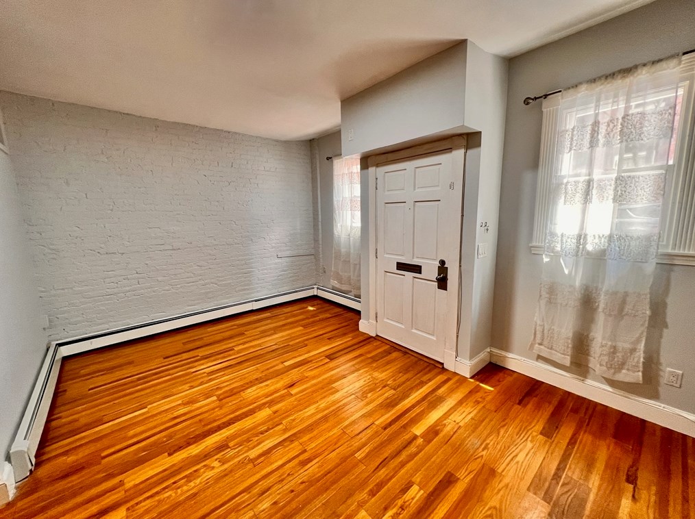 53 Phillips St #53, Boston, MA 02114